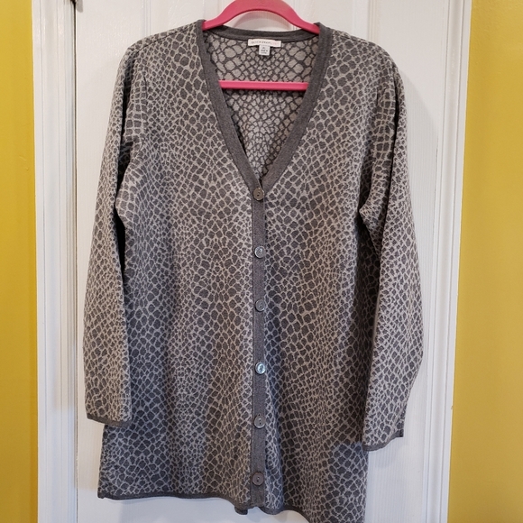 Isaac Mizrahi Sweaters - Isaac Mizrahi XL Gray Cardigan